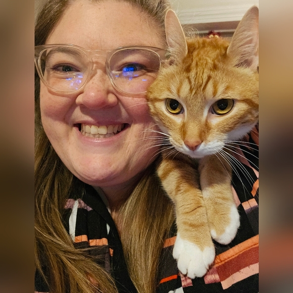 Meet your Posher, Crystal - Picture 9 of 11